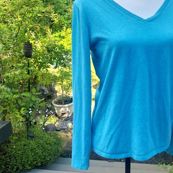 2/$10 Nike Sky Blue Women's M Long Sleeve Performance Tee Athleisure - Picture 4 of 6
